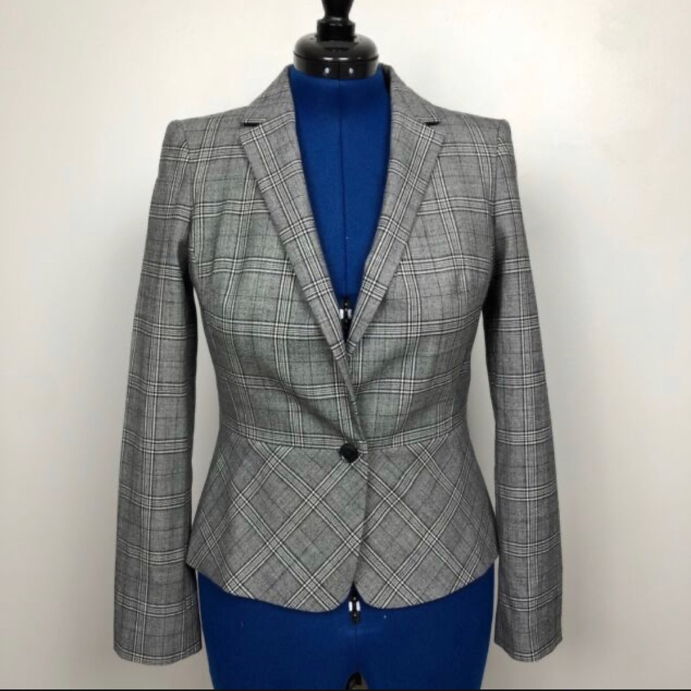 NWT Banana Republic Women’s Wool Blazer, Gray/Black Plaid, Size 14.